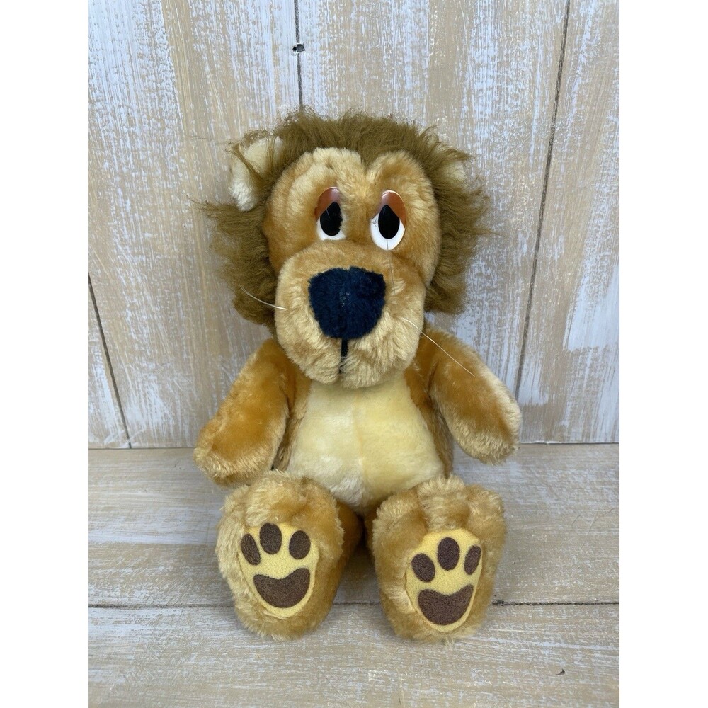 Vintage Dakin Lion 1983 Plush